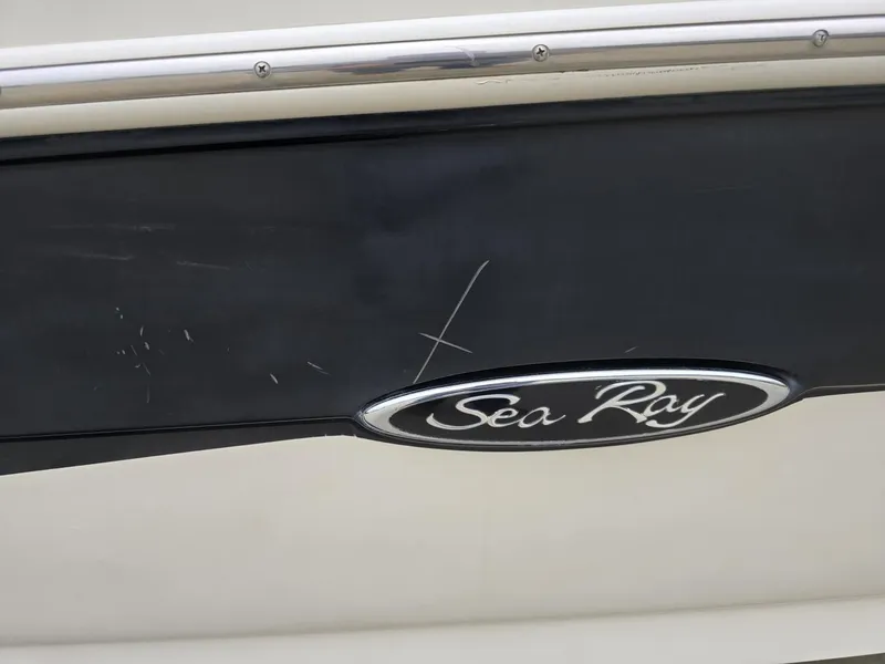 Slide: The Image of Sea Ray 220 Sundeck 2003 - 19