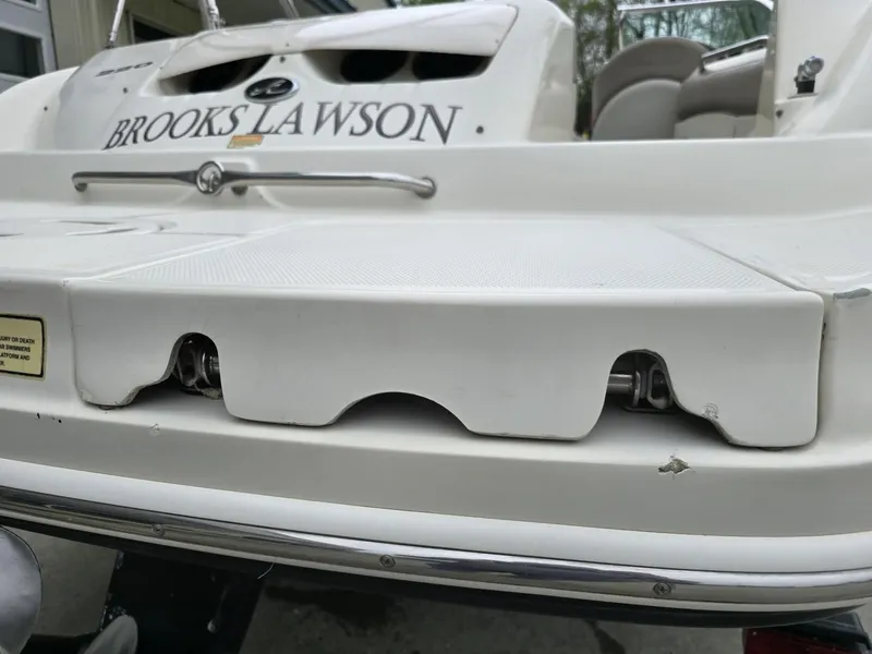 Slide: The Image of Sea Ray 220 Sundeck 2003 - 27