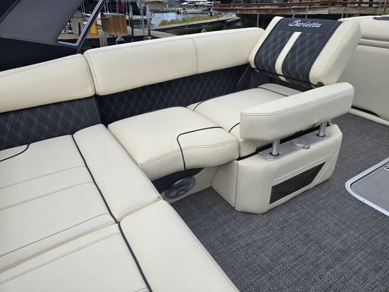 Slide: The Image of Barletta Lusso L23UA 2026 - 20