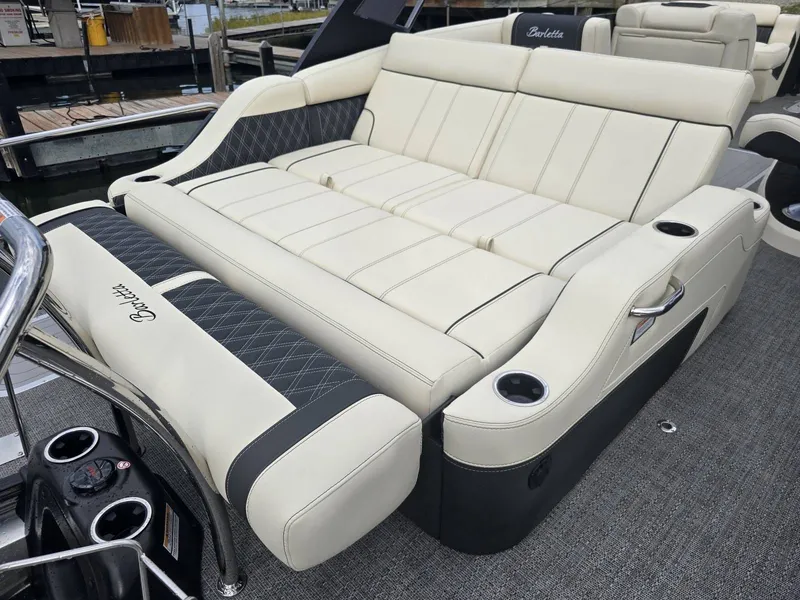 Slide: The Image of Barletta Lusso L23UA 2026 - 25