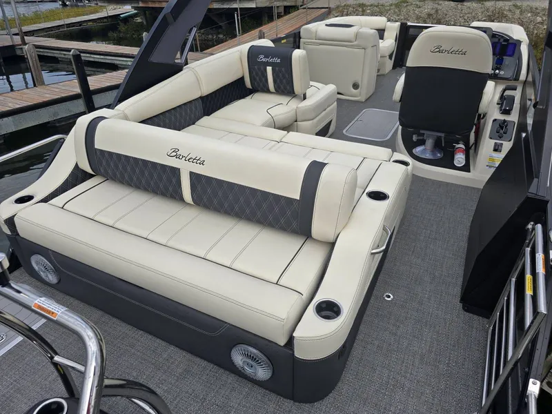 Slide: The Image of Barletta Lusso L23UA 2026 - 28