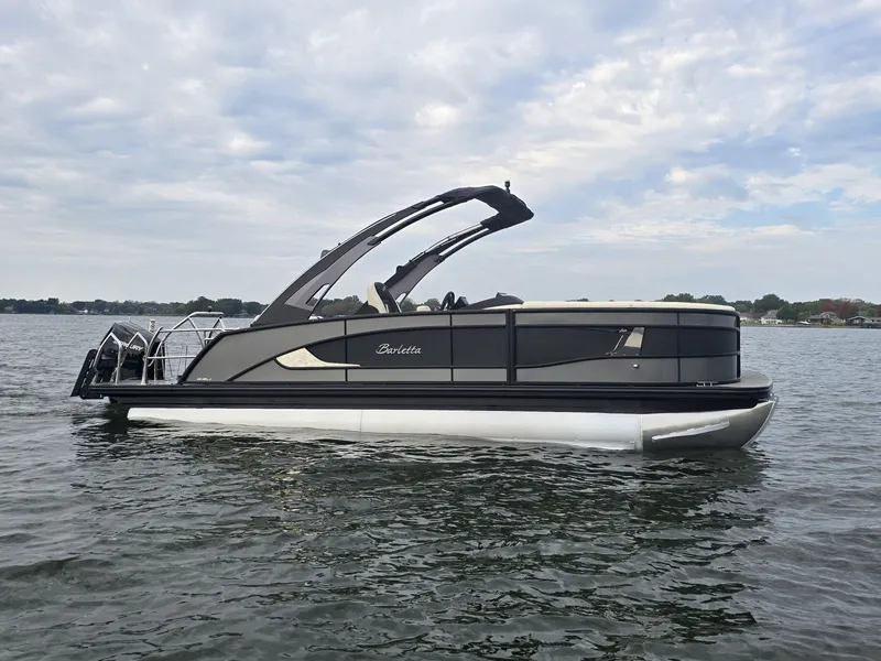 Slide: The Image of Barletta Lusso L23UA 2026 - 3