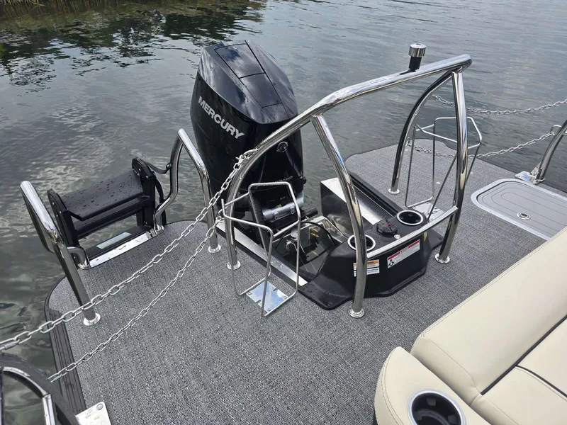 Slide: The Image of Barletta Lusso L23UA 2026 - 6