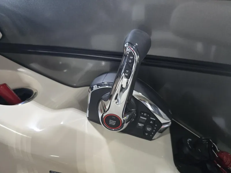 Slide: The Image of Barletta Lusso L23U 2026 - 19