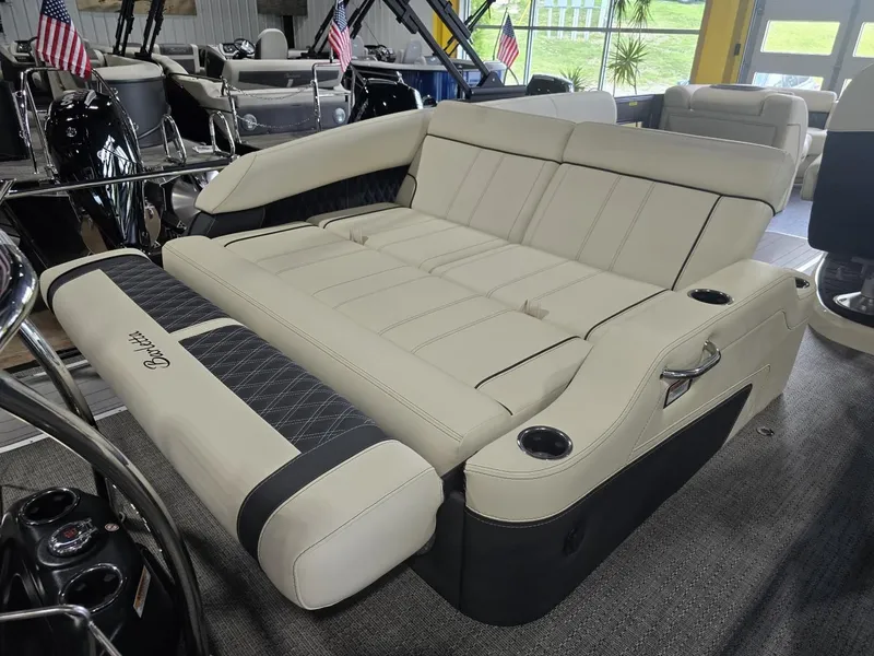 Slide: The Image of Barletta Lusso L23U 2026 - 29