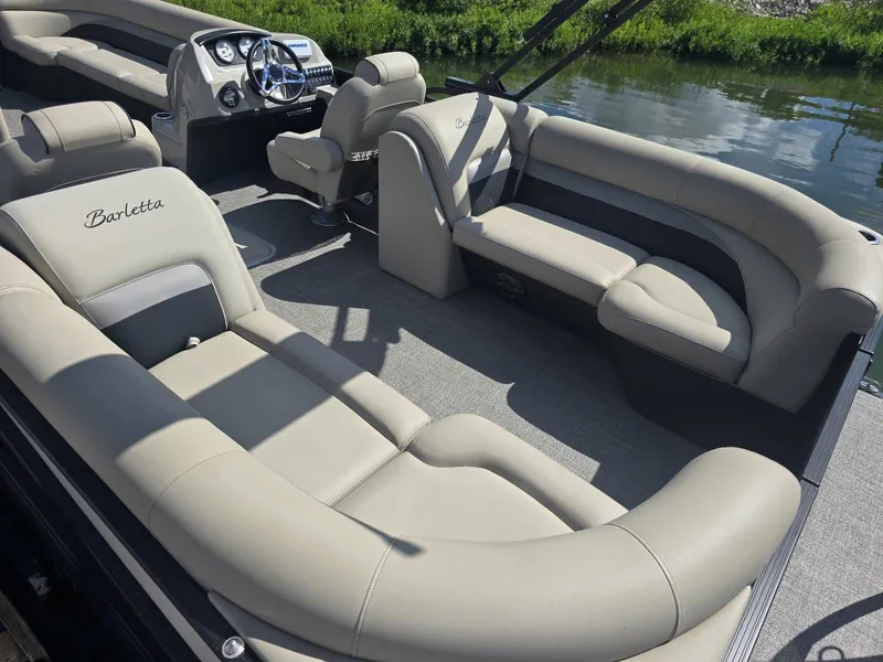 Slide: The Image of Barletta Cabrio C24QC 2020 - 11