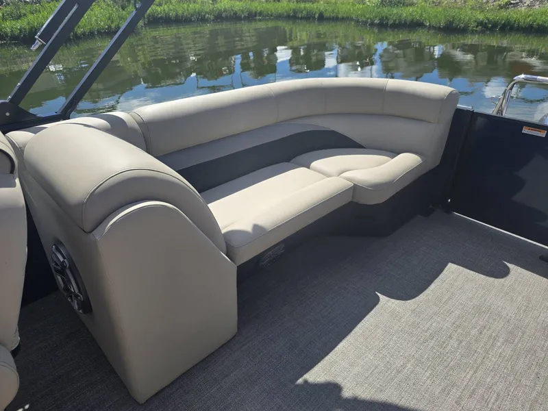 Slide: The Image of Barletta Cabrio C24QC 2020 - 14