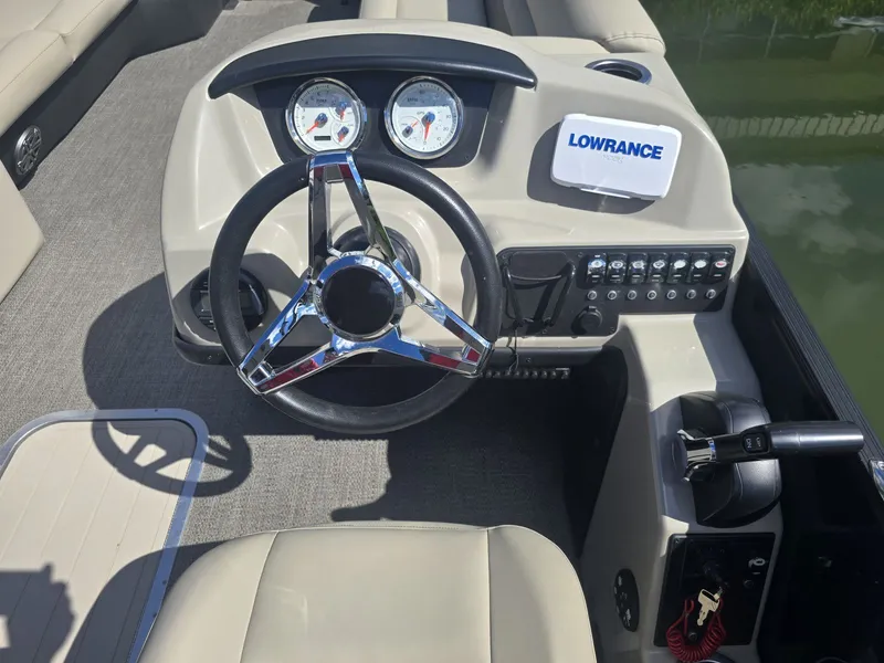 Slide: The Image of Barletta Cabrio C24QC 2020 - 9