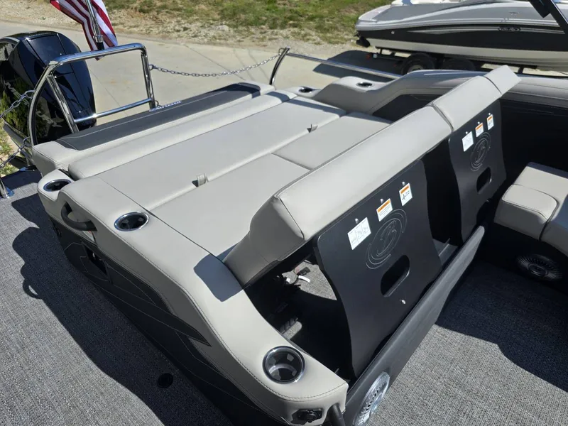 Slide: The Image of Barletta CABRIO C24U 2026 - 28