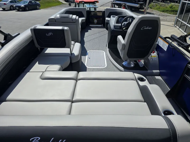 Slide: The Image of Barletta CABRIO C24U 2026 - 32