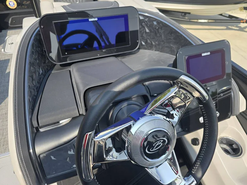 Slide: The Image of Barletta Lusso L23U 2026 - 16