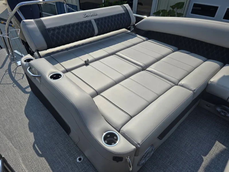 Slide: The Image of Barletta Lusso L23U 2026 - 22