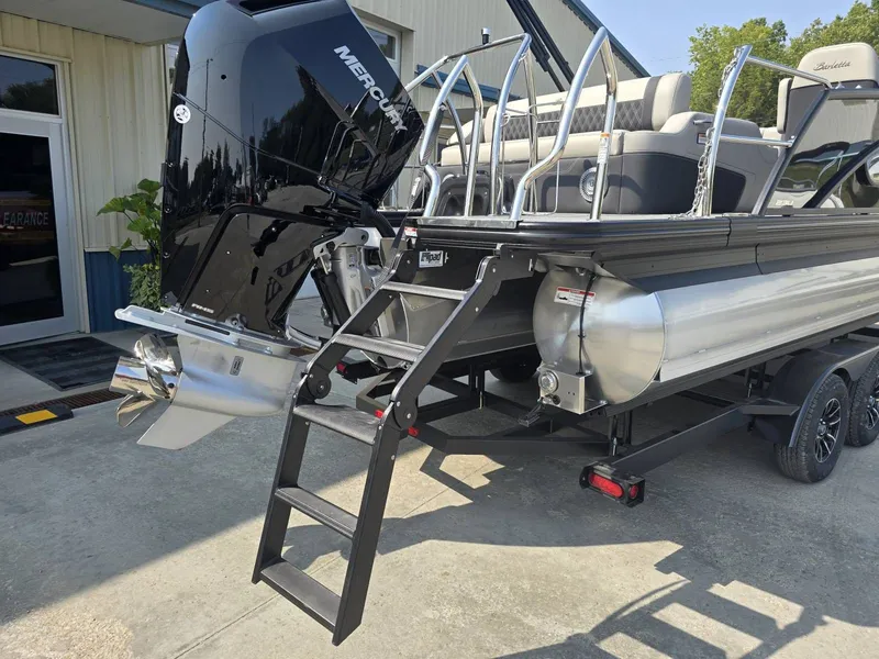 Slide: The Image of Barletta Lusso L23U 2026 - 28