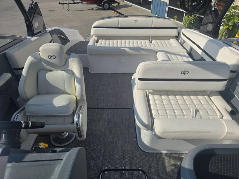 Slide: The Image of Cobalt R5 Surf 2019 - 21