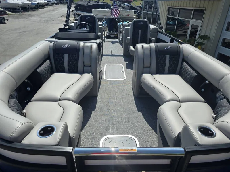 Slide: The Image of Barletta LUSSO L23QCSS 2026 - 10