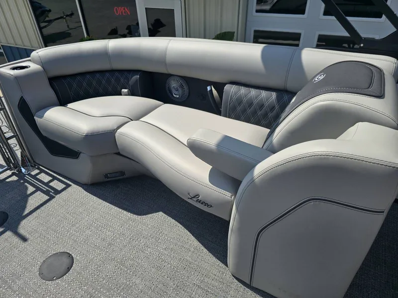 Slide: The Image of Barletta LUSSO L23QCSS 2026 - 21