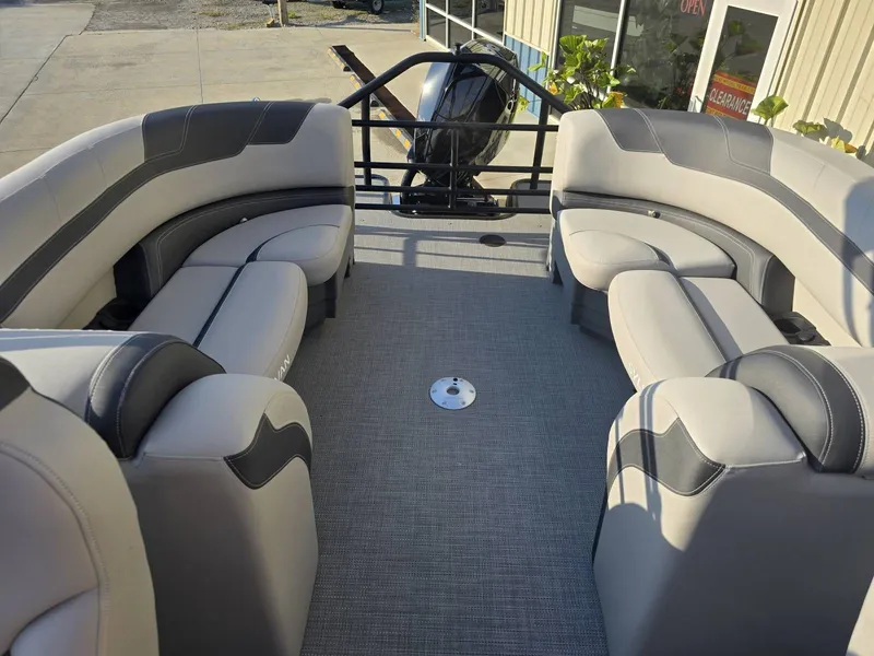 Slide: The Image of Sylvan L-3 LZ 2024 - 22