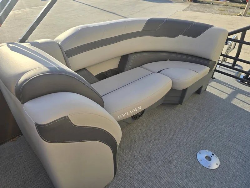 Slide: The Image of Sylvan L-3 LZ 2024 - 23