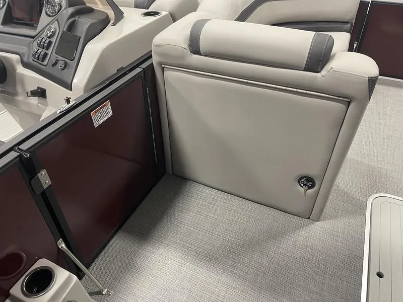 Slide: The Image of Sylvan L-3 LZ 2024 - 37