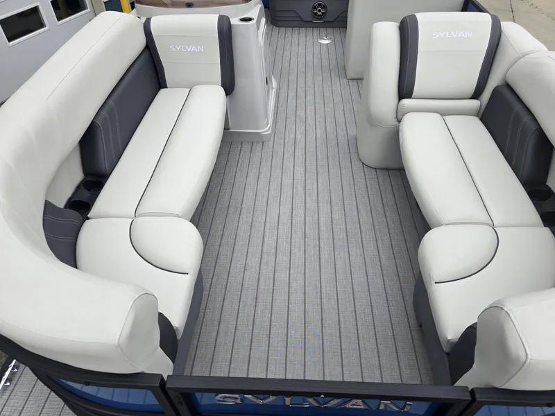 Slide: The Image of Sylvan Mirage X5 CLZ 2024 - 10