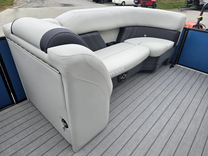 Slide: The Image of Sylvan Mirage X5 CLZ 2024 - 12