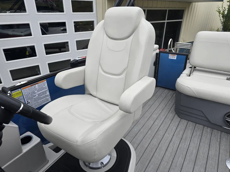 Slide: The Image of Sylvan Mirage X5 CLZ 2024 - 16