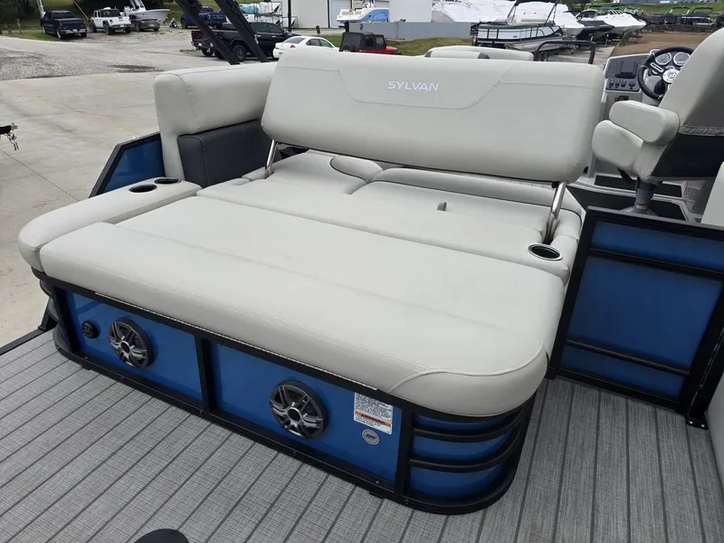 Slide: The Image of Sylvan Mirage X5 CLZ 2024 - 21