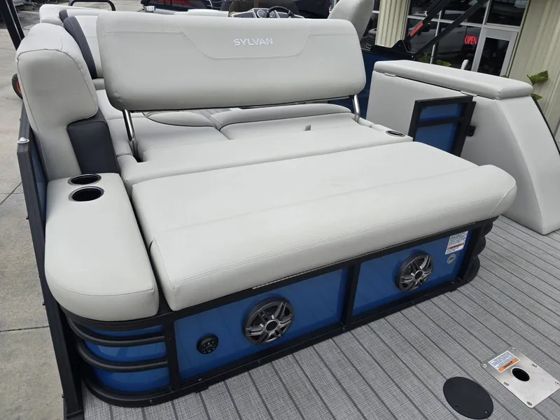 Slide: The Image of Sylvan Mirage X5 CLZ 2024 - 22