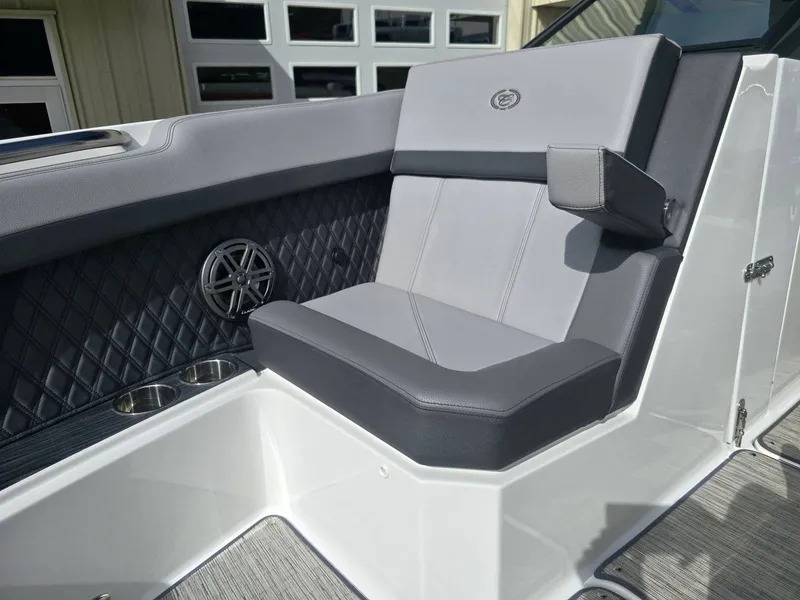 Slide: The Image of Cobalt R8 2024 - 27