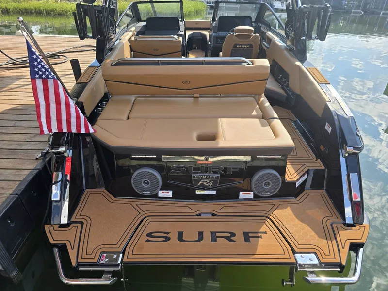 Slide: The Image of Cobalt R4 Surf 2026 - 10