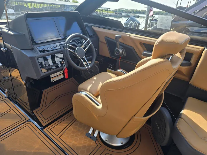 Slide: The Image of Cobalt R4 Surf 2026 - 15