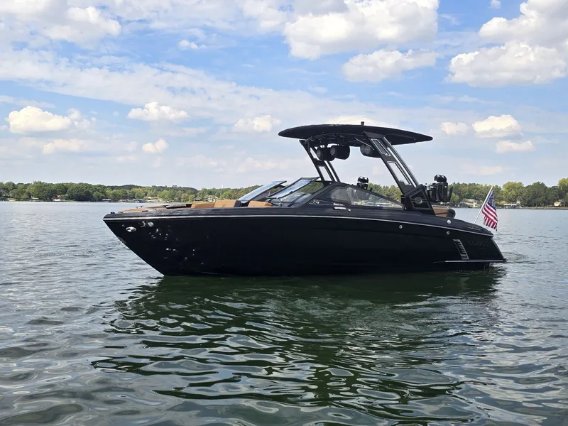 Slide: The Image of Cobalt R4 Surf 2026 - 3