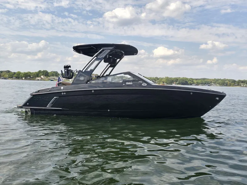 Slide: The Image of Cobalt R4 Surf 2026 - 8