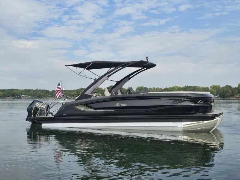 Slide: The Image of Barletta Reserve Leggera Rl23uca 2026 - 12