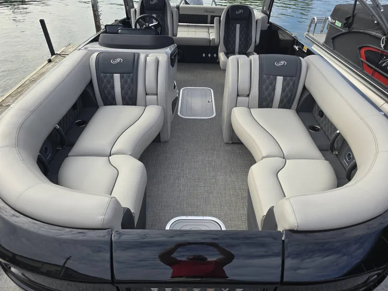 Slide: The Image of Barletta Reserve Leggera Rl23uca 2026 - 14