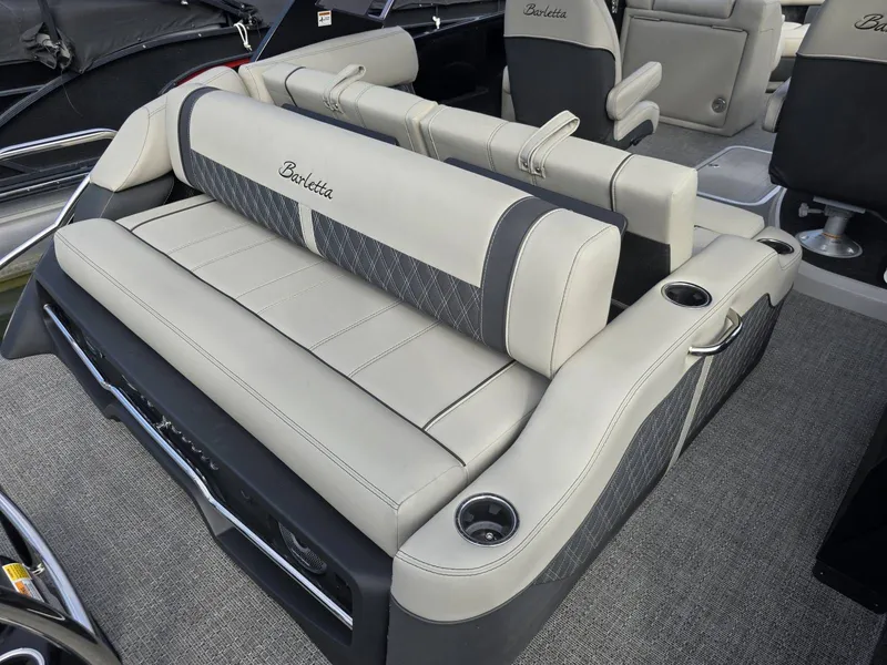 Slide: The Image of Barletta Reserve Leggera Rl23uca 2026 - 31