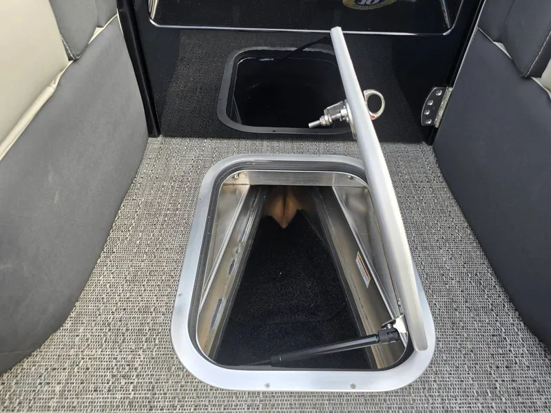 Slide: The Image of Barletta Reserve Leggera Rl23uca 2026 - 40