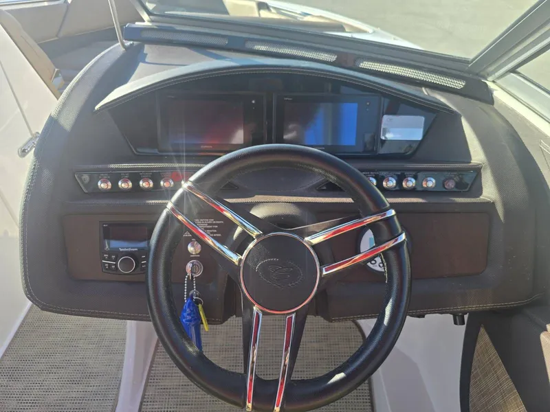 Slide: The Image of Cobalt R3 Surf 2019 - 11