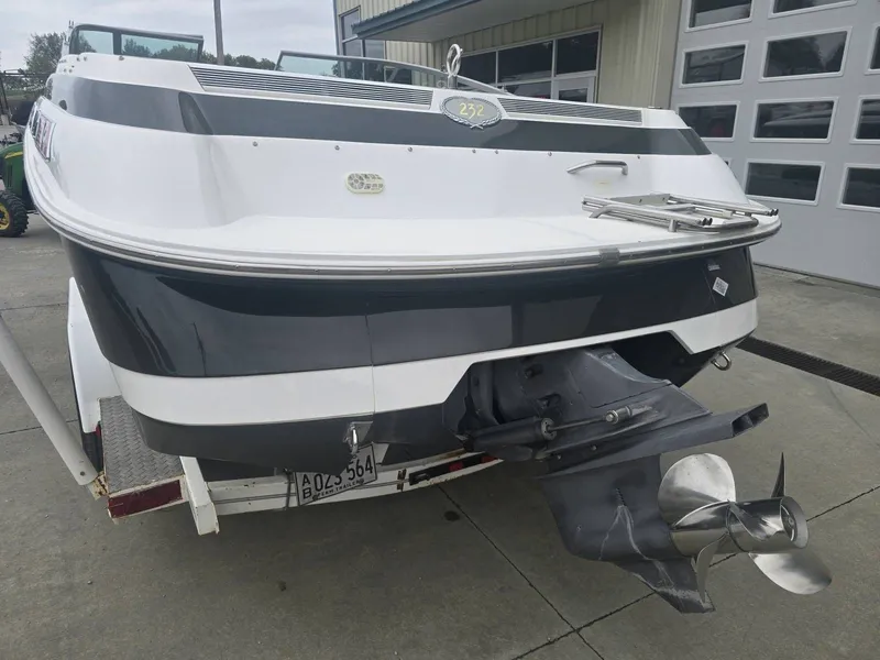 Slide: The Image of Cobalt 232 2001 - 4