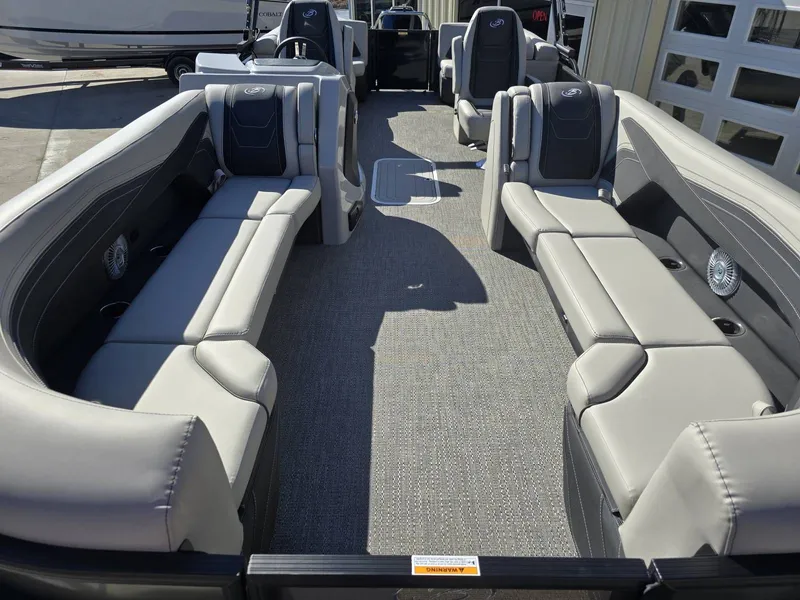 Slide: The Image of Barletta Cabrio 24QC 2026 - 10