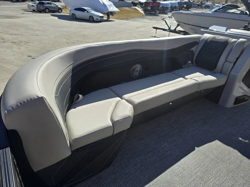 Slide: The Image of Barletta Cabrio 24QC 2026 - 11