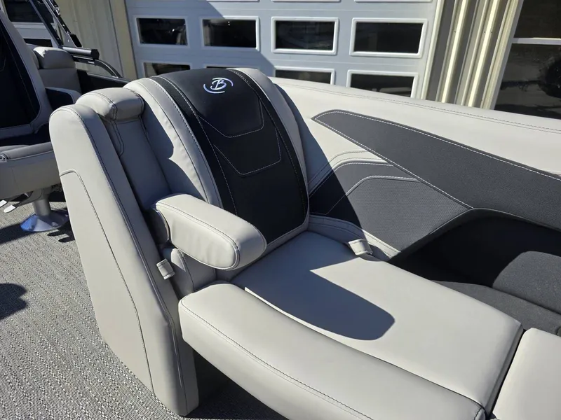 Slide: The Image of Barletta Cabrio 24QC 2026 - 13