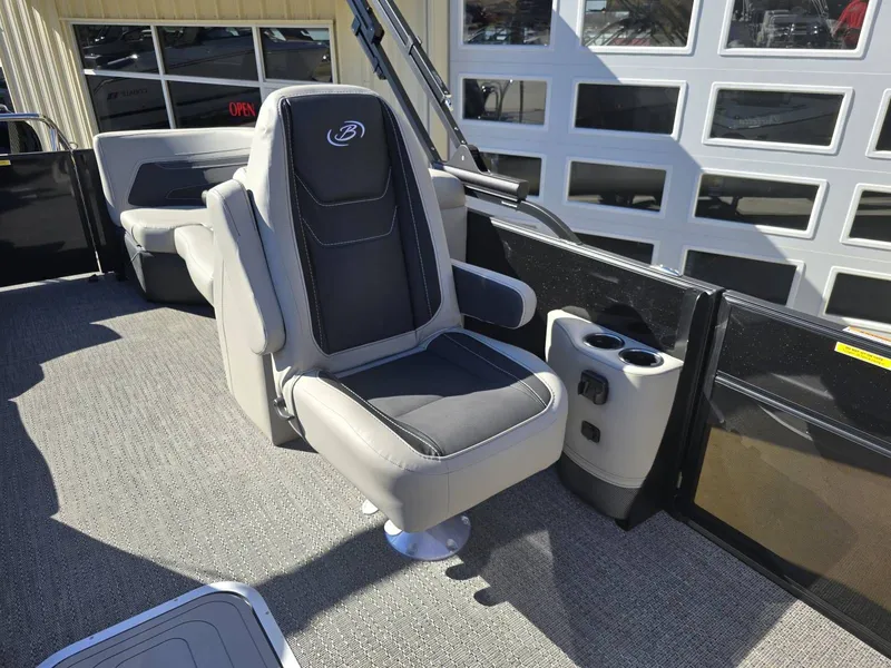 Slide: The Image of Barletta Cabrio 24QC 2026 - 20