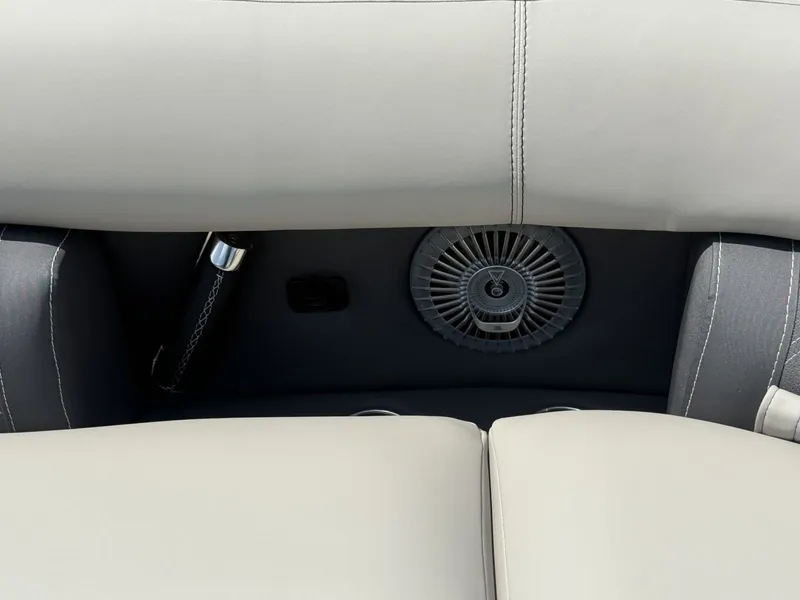 Slide: The Image of Barletta LUSSO L25M 2025 - 12