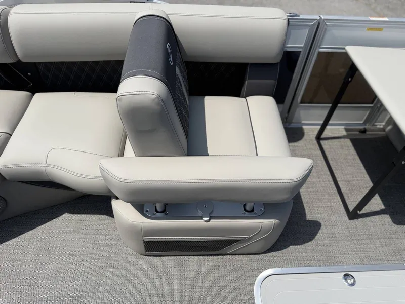 Slide: The Image of Barletta LUSSO L25M 2025 - 21