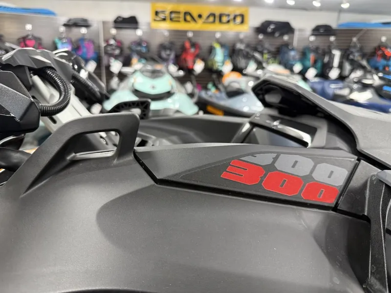 Slide: The Image of Sea-Doo 24sa - Gtr-x 300 W/snd 2025 - 11
