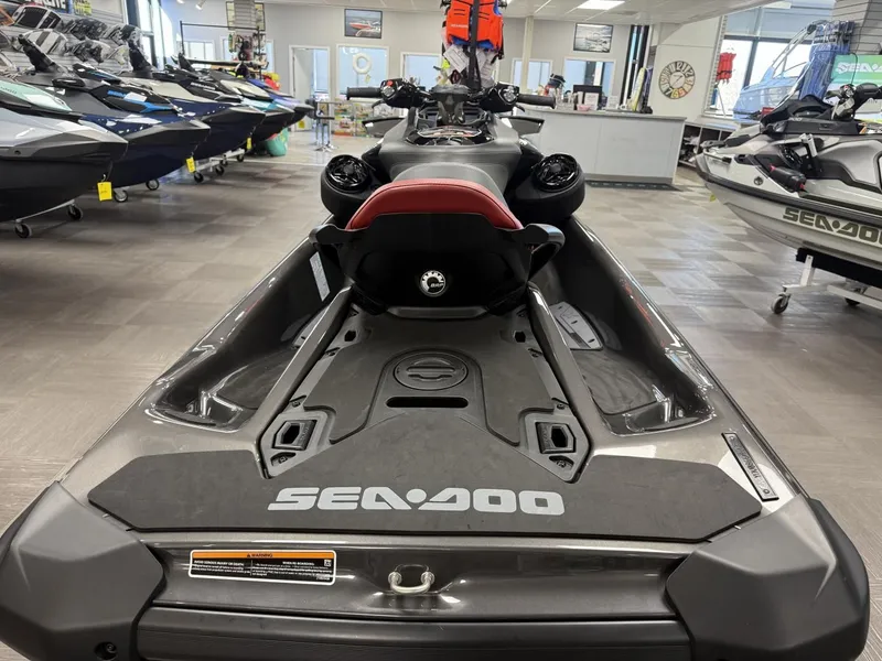 Slide: The Image of Sea-Doo 24sa - Gtr-x 300 W/snd 2025 - 13