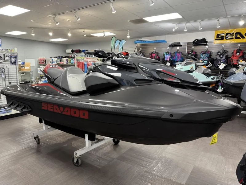 Slide: The Image of Sea-Doo 24sa - Gtr-x 300 W/snd 2025 - 19