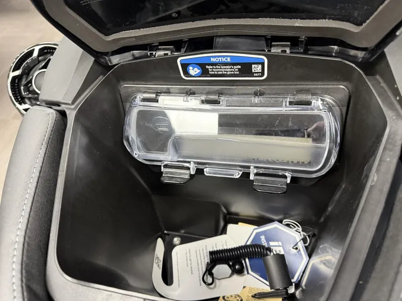 Slide: The Image of Sea-Doo 24sa - Gtr-x 300 W/snd 2025 - 8