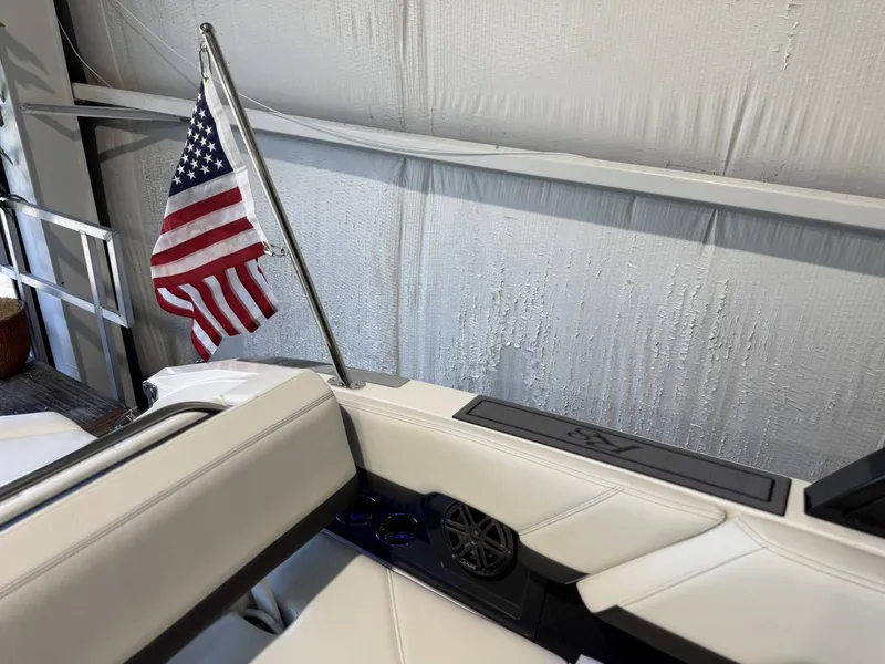 Slide: The Image of Cobalt R8 2025 - 51